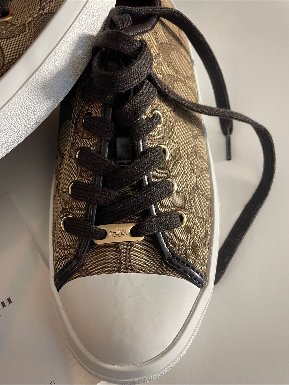 COACH Signature Outline Canvas Empire Low-Top Sneakers (Designer) New In Box! - Picture 2 of 9